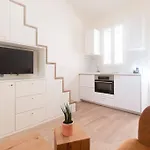 Beautiful Studio In Small House Near Eiffel Tower