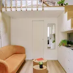 Beautiful Studio In Small House Near Eiffel Tower