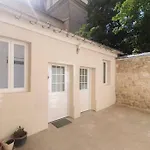 Beautiful Studio In Small House Near Eiffel Tower